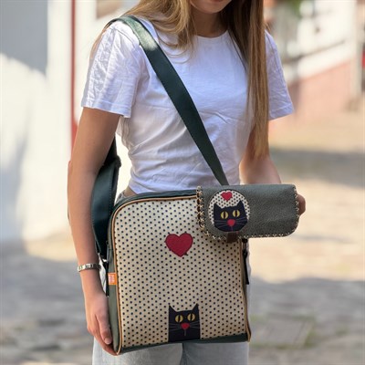 Kedi Aşkı Figürlü Büyük Postacı Kol Çantası Yeşil- Etnik Bohem Style  Cüzdan Yeşil Kombin