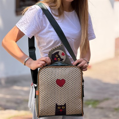 Kedi Aşkı Figürlü Büyük Postacı Kol Çantası Yeşil- Etnik Bohem Style  Cüzdan Yeşil Kombin