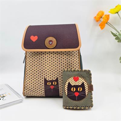 Kedi Aşkı Figürlü Kapaklı Sırt Çantası Yeşil, Küçük Cüzdan Yeşil Etnik Bohem Style Kombin