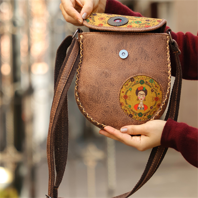 Klasik Frida Çapraz Örgülü Kol Çantası Etnik Bohem Style - Kahverengi