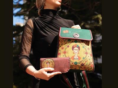 Klasik Frida Figürlü Kapaklı Sırt Çantası Yesil Büyük Cüzdan Bordo Etnik Bohem Style Cüzdan Kombin