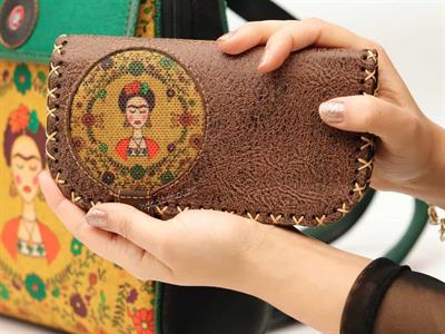 Klasik Frida Figürlü Kapaklı Sırt Çantası Siyah, Büyük Cüzdan Etnik Bohem Style Cüzdan Kahverengi Kombin