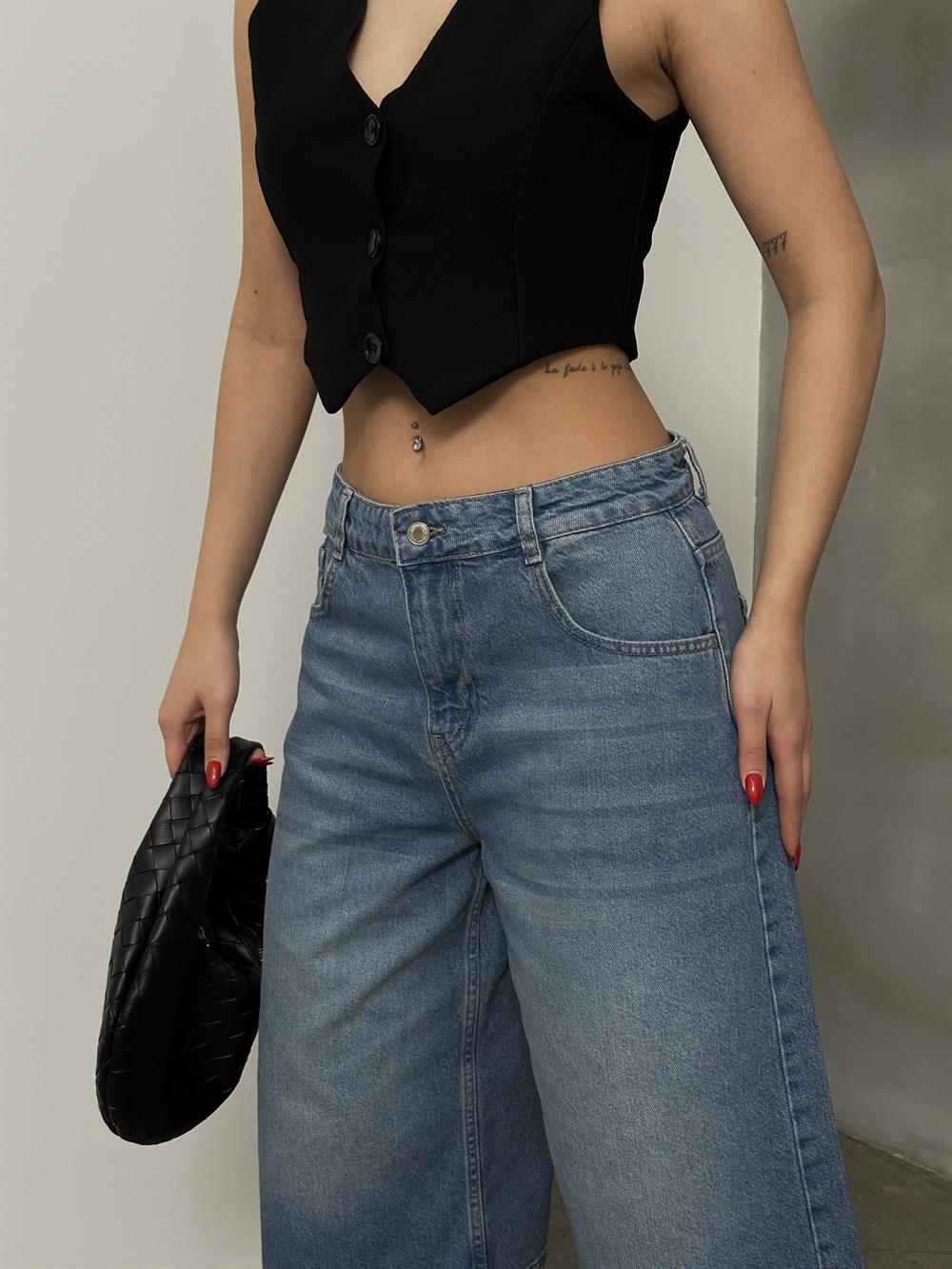 LACARINOKadın Baggy Model Blue Bermuda Jean 
