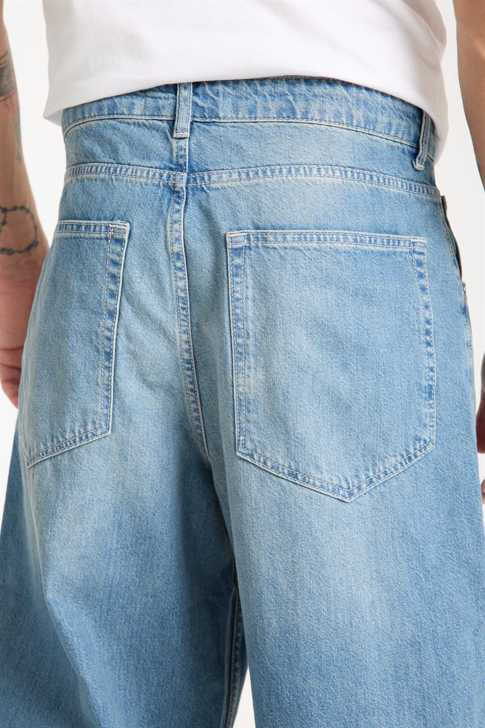 LACARINOErkek Rahat Kalıp Bol Kesim Super Baggy Blue Tint Jean Pantolon
