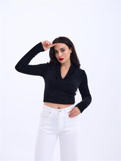 42531 TRİKO SİMLİ YAKALI CROP-SİYAH