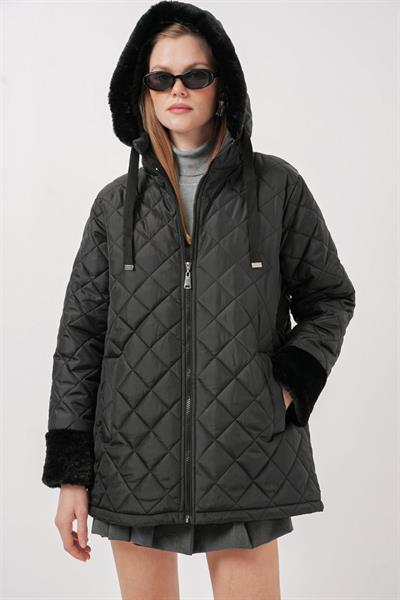 5197 Kapüşonlu Kapitone Mont - Siyah