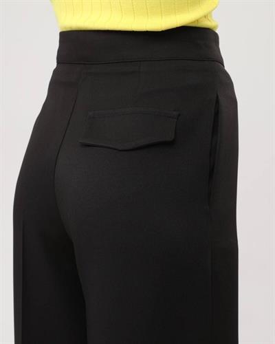 Arka Cep Kapak Detayli Palazzo Pantolon