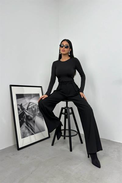 Asimetrik Düğme Detay Bluz