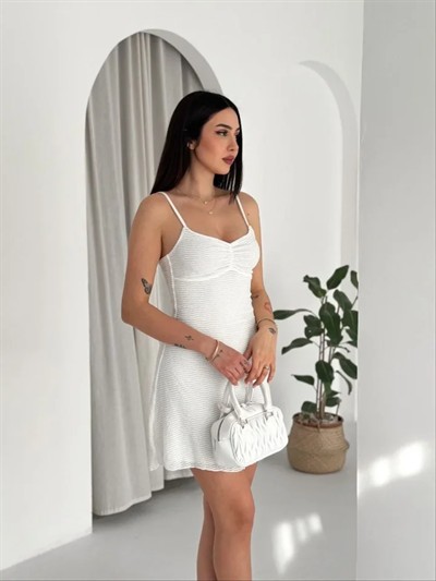 Askılı Mini Elbise Drapeli Göğüs Detay Likralı Yazlık Fit - Beyaz