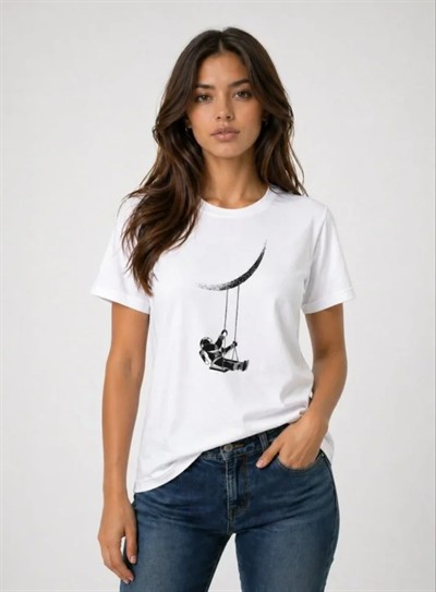 Astronot Ay Temalı Tişört Kısa Kol Yazlık Bisiklet Yaka T-Shirt - Beyaz