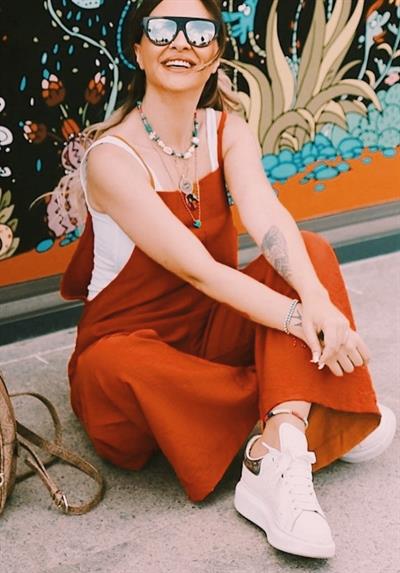 Atlet Dahil Aerobin Kumaş Tulum