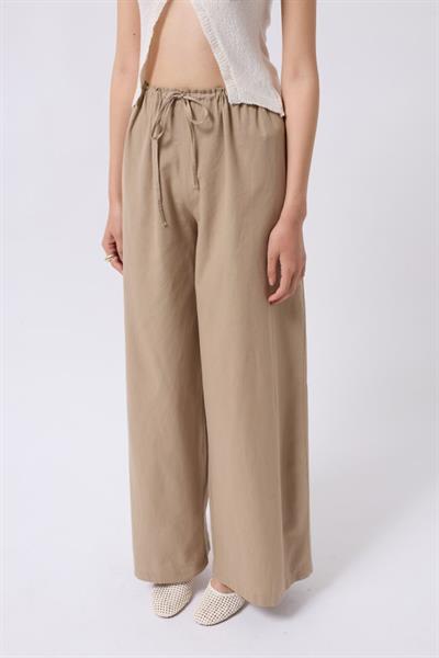 Bağcık Detay Pamuklu Pantolon