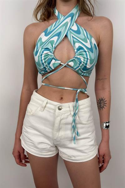 Bağlamalı Büzgü Detay Crop Bluz