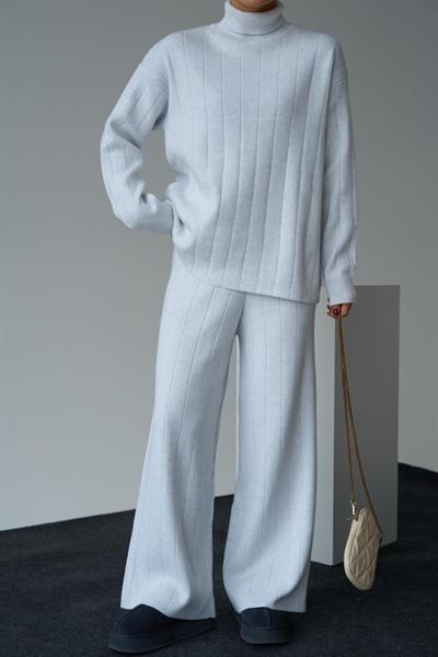 Balıkçı Yaka Triko Takım - Karmelanj