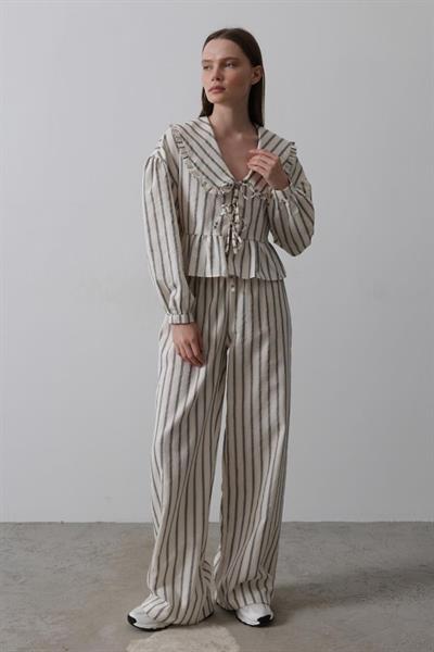 Bebe Yakalı Önü Bağlamalı Takım - Natür