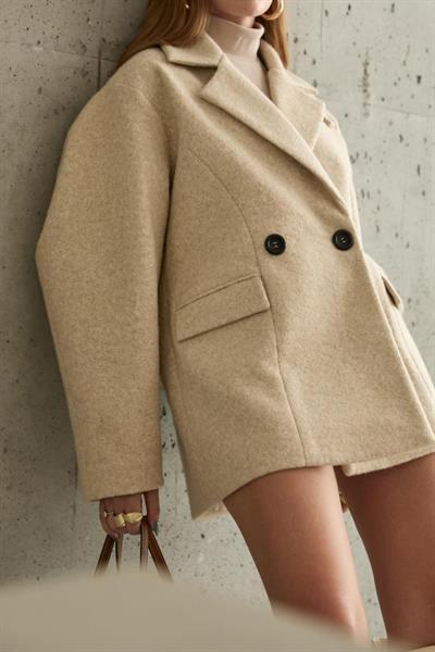 Bej İki Düğmeli Manto