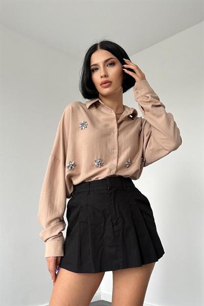 Bej Klasik Kalıp El İşlemeli Gömlek