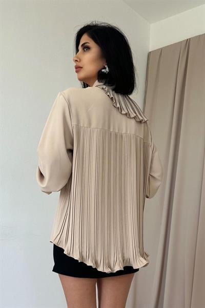 Bej Pilise Detaylı Jesica Gömlek