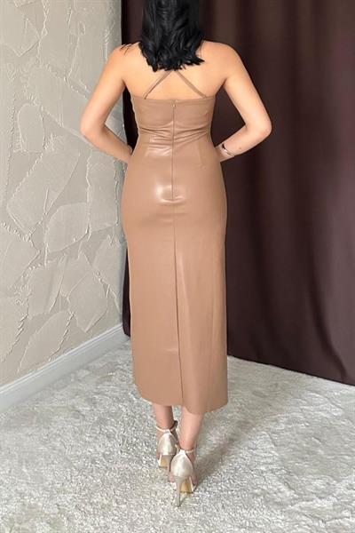 Bej Sırt Dekolteli Deri Elbise