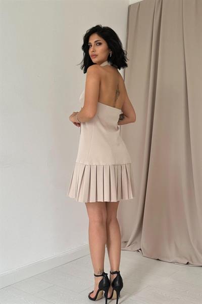 Bej Sırtı Açık Ceket Yakalı Elbise