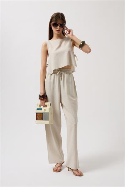Beli Bağcıklı Düz Kesim Pantolon