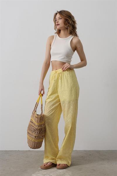 Beli Bağlamalı Brode Pantolon - Sarı