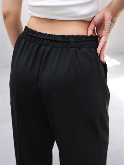 Beli̇ Lasti̇k Ve Bağcikli Geni̇ş Paça Pantolon