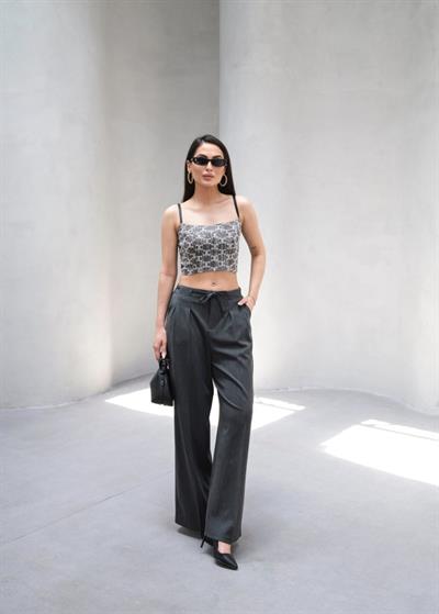 Beli̇ Lasti̇k Ve Bağcikli Geni̇ş Paça Pantolon