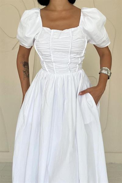 Beyaz Arkası Gipe Detaylı Elbise