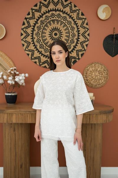 Beyaz Çiçek Desenli Brode Takım