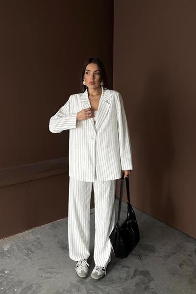 Beyaz Çizgili Ceket Ve Pantolon Takım