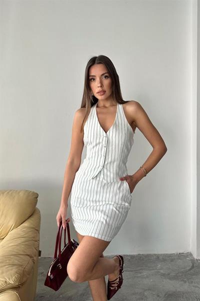 Beyaz Çizgili Yelek Ve Etek Takım