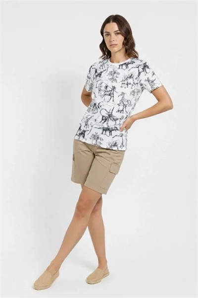 Beyaz Dinozor Desenli Tişört – Regular Kalıp, Bisiklet Yaka, Dijital Baskılı Pamuklu T-Shirt - Beyaz