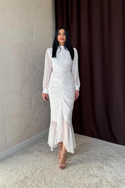 Beyaz Önü Büzgülü Şifon Elbise