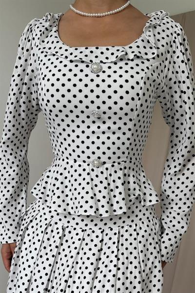 Beyaz Puantiye Desenli Volanlı Elbise