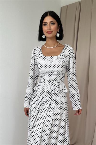 Beyaz Puantiye Desenli Volanlı Elbise