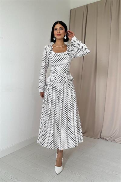 Beyaz Puantiye Desenli Volanlı Elbise