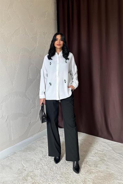 Beyaz Taş İşlemeli Gömlek