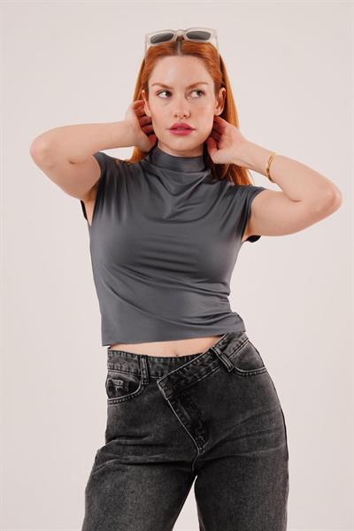 Boğazlı Parlak Kumaş Antrasit Crop