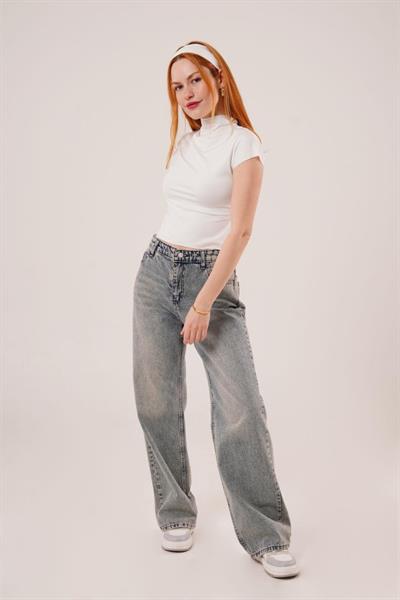 Boğazlı Parlak Kumaş Beyaz Crop