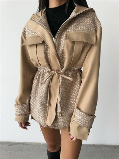 CHANEL -TRENCH  GARNİLİ KAPİŞONLU BELDEN BÜZGÜLÜ MONT - Bej