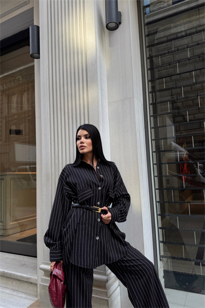 ÇİZGİLİ ARKA TASARIM  DETAYLI  GÖMLEK-PANTOLON TK - Siyah