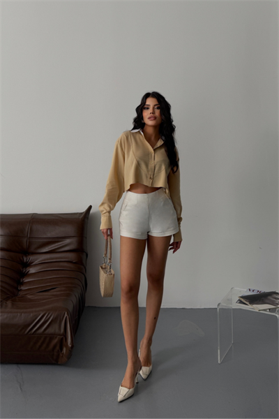 CROP GÖMLEK BEYAZ YAKA VE ETİKET DETAYLI - Bej