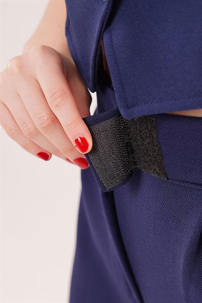 Cırt Kapama Detaylı Lacivert Pantolon