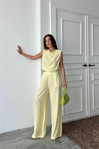 DEGAJE YAKA KOLSUZ BLUZ - PANTOLON TAKIM - Sarı