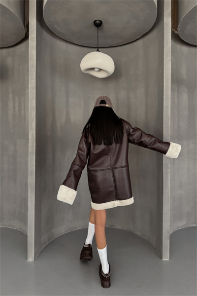 DERİ MONT KOL VE YAKA PELUŞ KAPAKSIZ CEP DETAYLI - Kahverengi