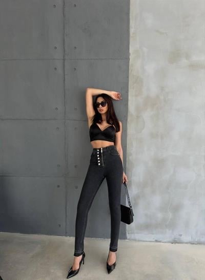 DÜĞME VE FERMUARLI KOT PANTOLON - Siyah