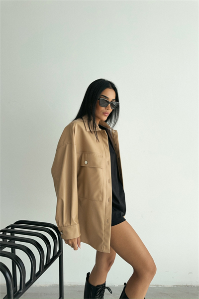 DÜĞMELİ DERİ GÖMLEK BOYFRİEND - Bej