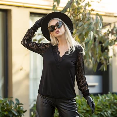 Dantel Detay Janes Sandy Kumaş Bluz