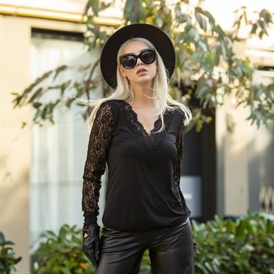 Dantel Detay Janes Sandy Kumaş Bluz